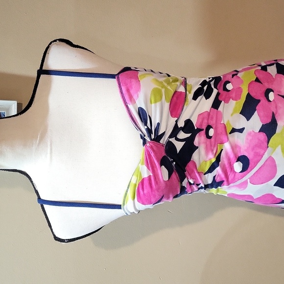 Hollister Floral Dress - Picture 2 of 11